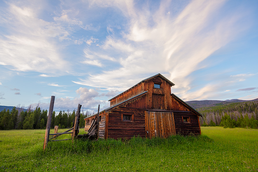 A scenic photograph of an old wood barn in Rocky Mountain National Park, Colorado. - Colorado Photography